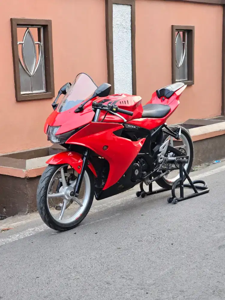 Suzuki GSX 150R 2017
