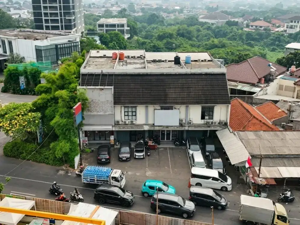Disewakan Ruko 3 Lantai di Lebak Bulus dekat MRT cocok untuk retail atau FNB