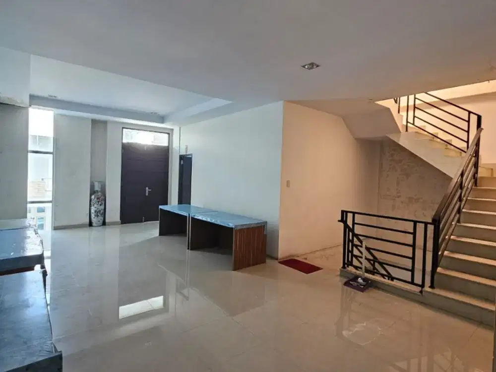 GRAND CEMARA ASRI VILLA 2,5 LANTAI