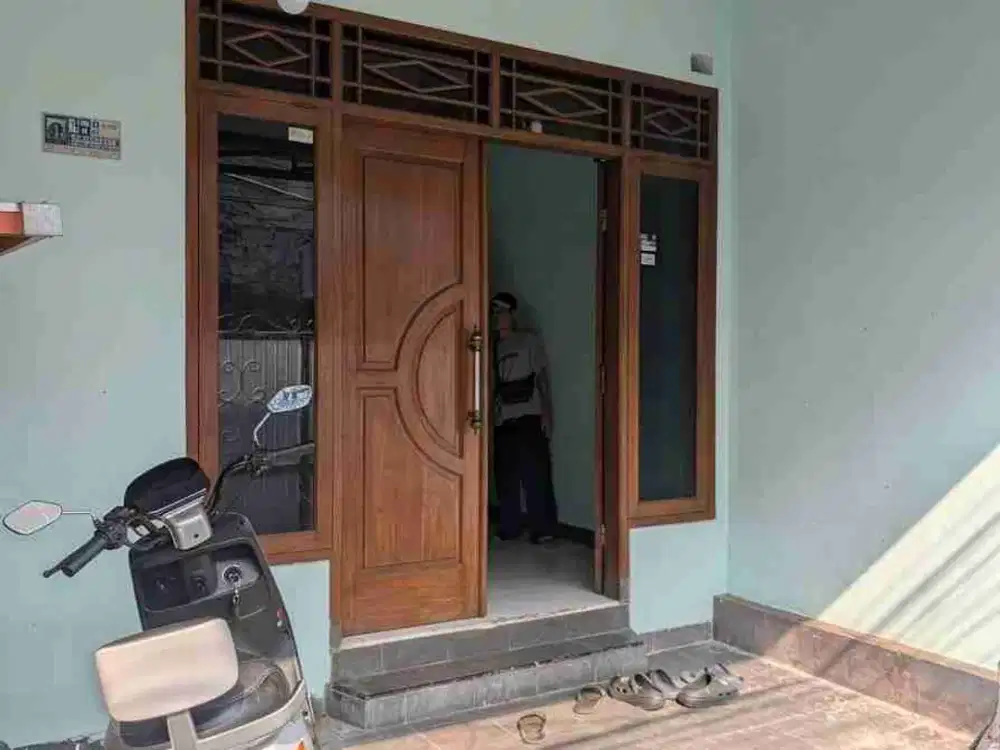 Rumah Perumnas Klender, Jalan Masuk Mobil