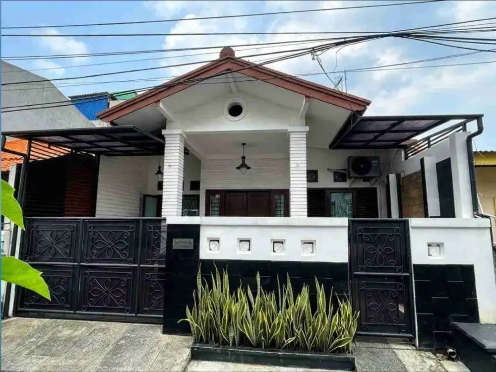 Dijual Rumah Semi Furnished di Komplek Duren Sawit Jakarta Timur, SHM, LT 90 m²