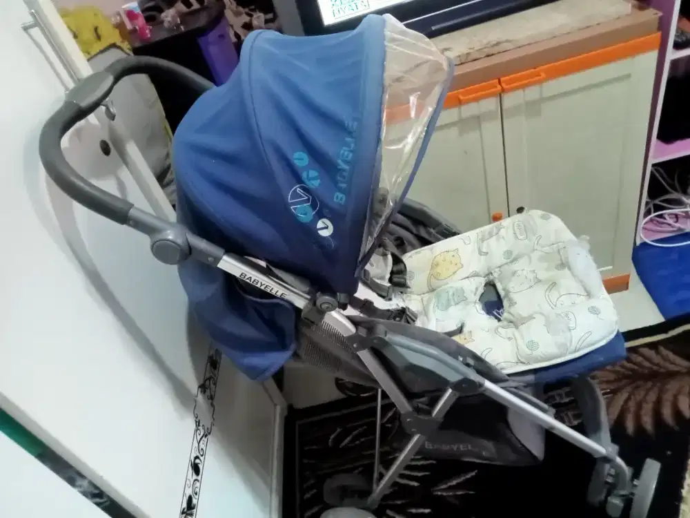 Stroler bayi pemakaian