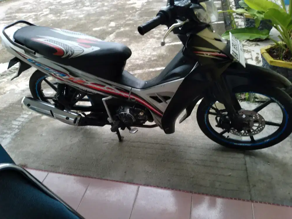 Di jual vega r new 5tp