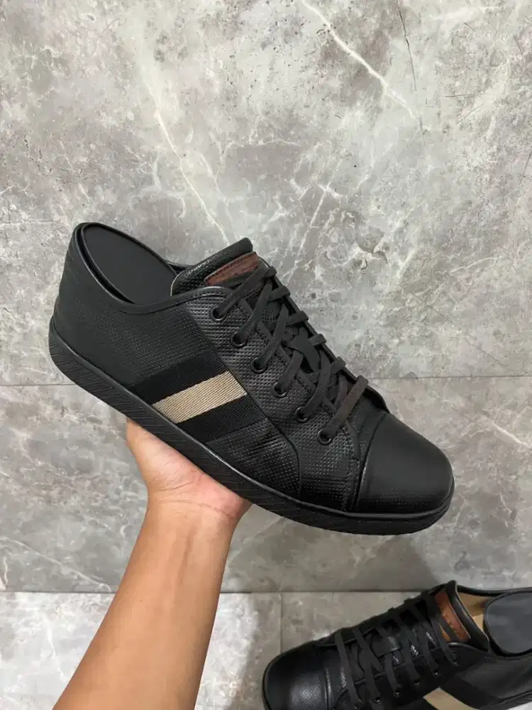 Sepatu Bally Original Sneaker casual bekas prelov gucci lv prada louis