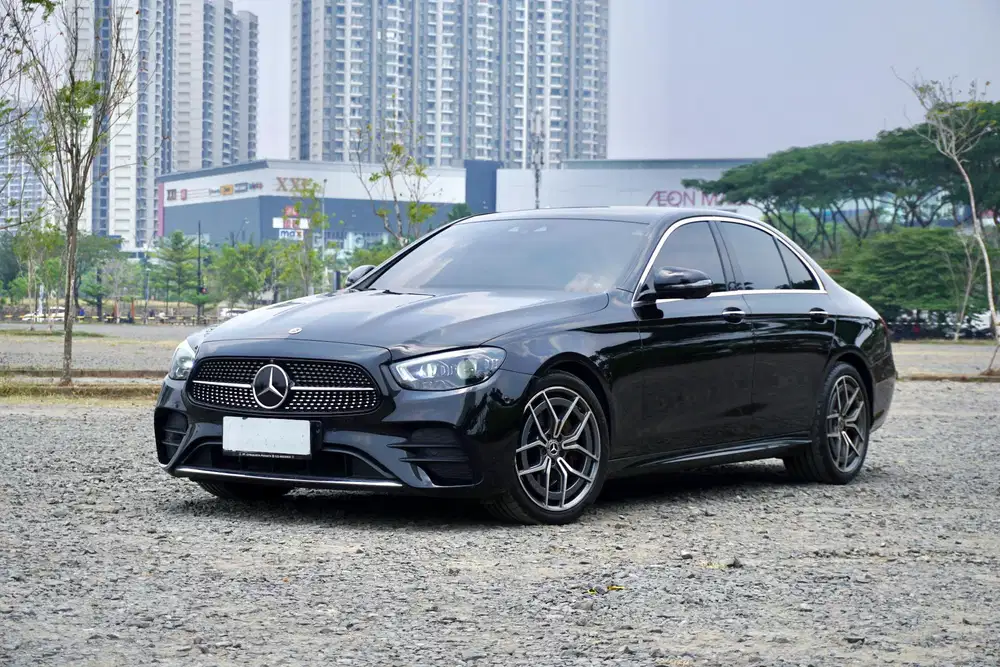 AMG FACELIFT ! LOW ODO ! Mercedes Benz Mercy E300 W213 FL 2022 / 2023