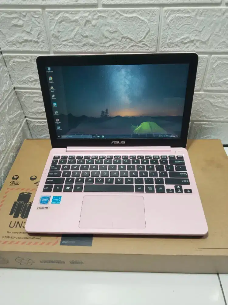 Laptop Asus E203NAH Slim Ringan