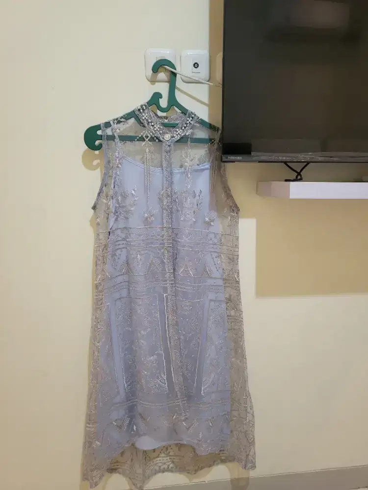 Dijual dress serta hodie bagus sudah dicuci dan gosok