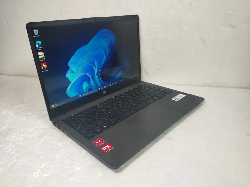 B1643 Laptop HP 245-G10 AMD Ryzen 3-7320U Ram 8GB ssd 256GB gaming