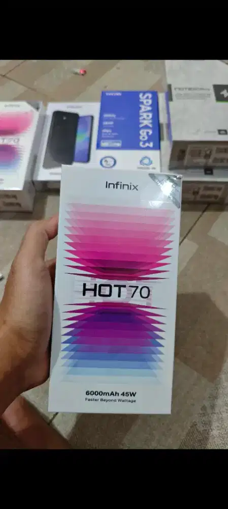 Infinix hot 70 256gb ram 8gb dan4/128 garansi resmi