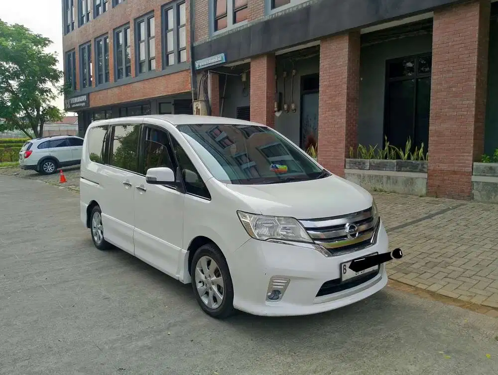 Nissan Serena 2013 Bensin