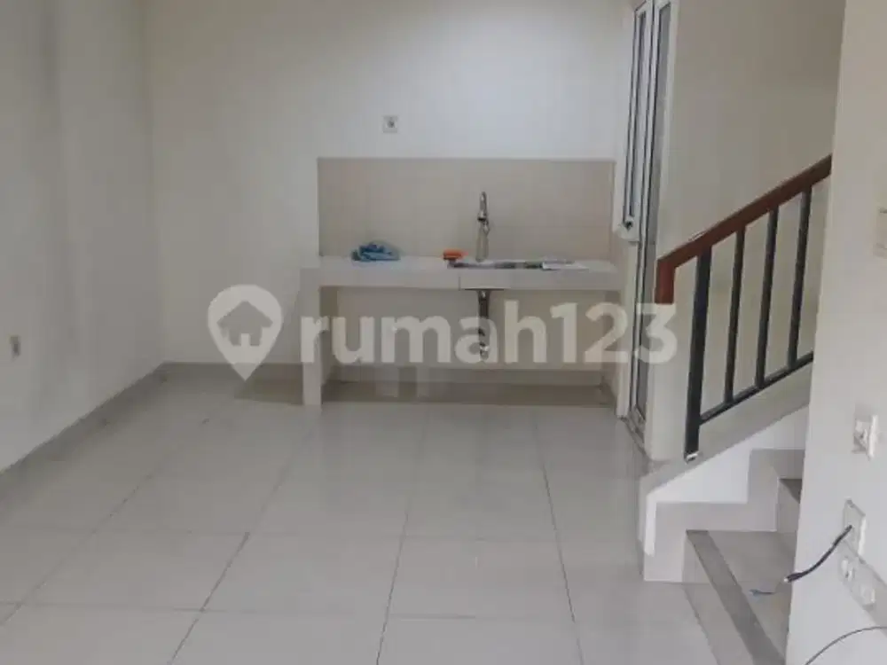 Dijual Rumah 2 Lantai Siap Huni di Cluster Thomson Gading Serpong