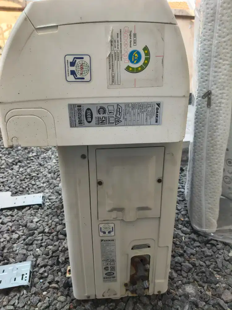 AC Daikin 1/2 PK bekas