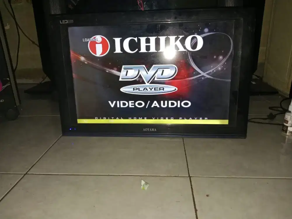 TV LED 24 MERK AOYAMA DAN DVD MERK ICHIKO