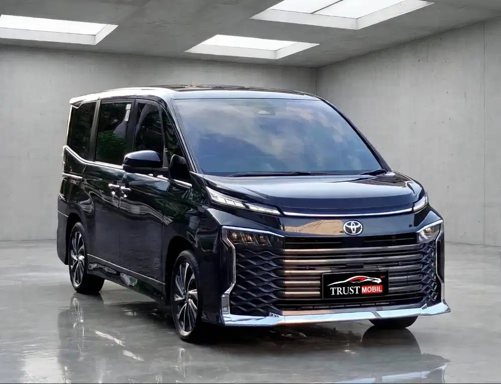 TOYOTA NEW VOXY FACELIFT MODEL TSS PMK 2024 BLACK