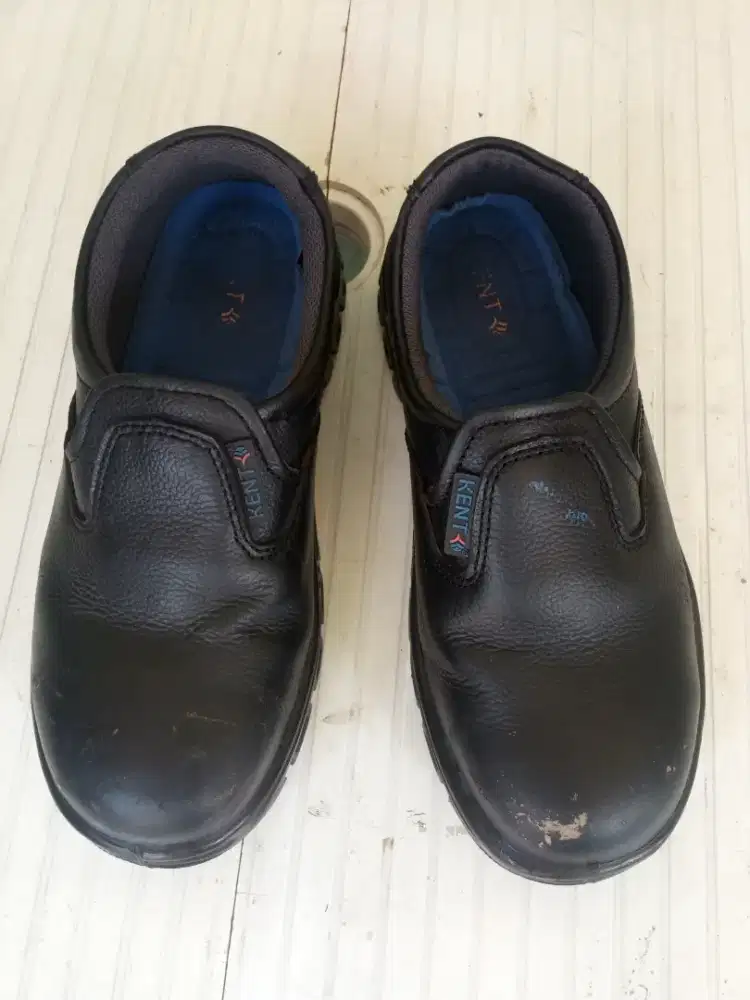 SEPATU SAFETY uk.42