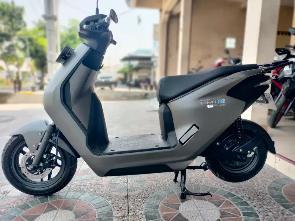 Honda EM1E Plus 2026