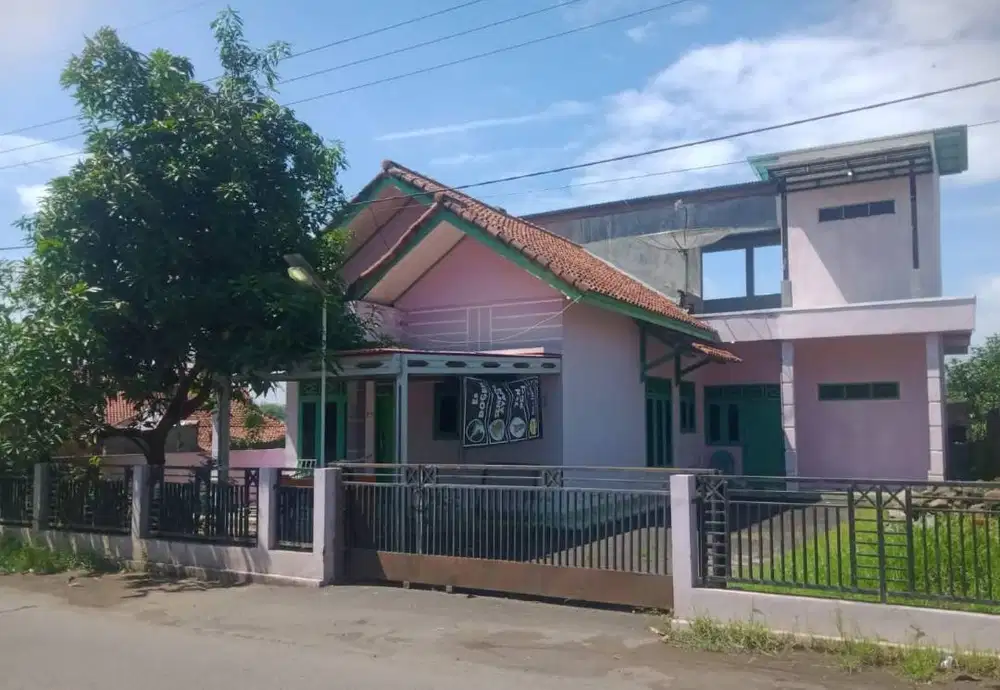 Dijual rumah pinggir jalan, dekat Polsek Palasah