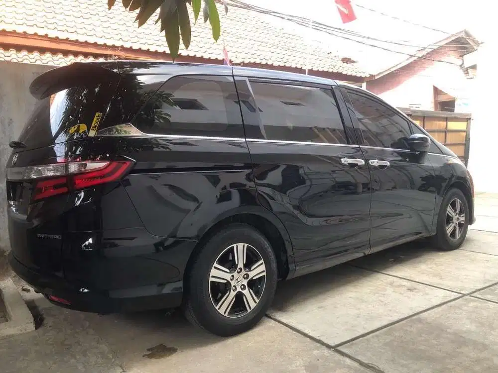 Bisa tuker tambah mobil honda odysey S CVT 2014 matic