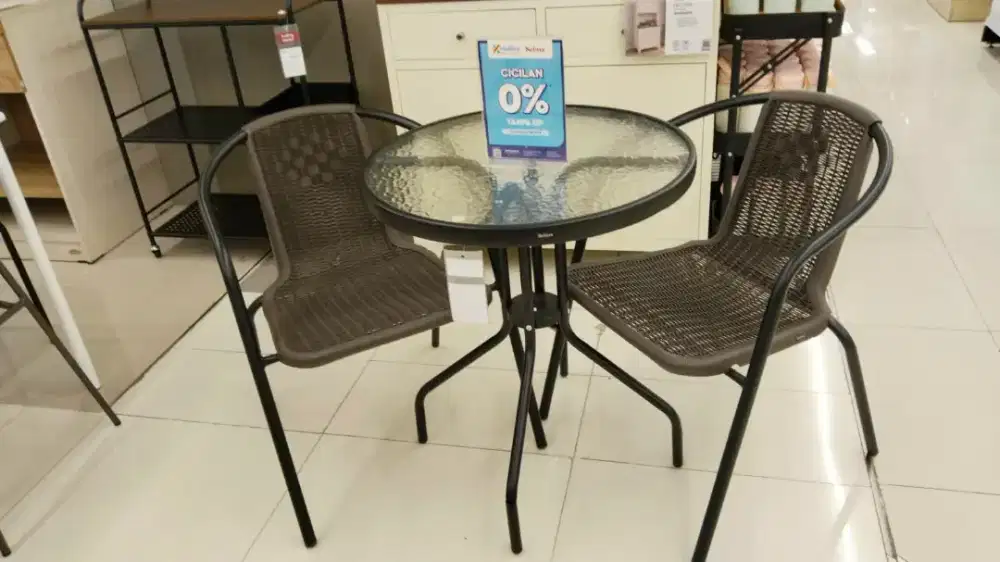 Meja Yira Minimalis