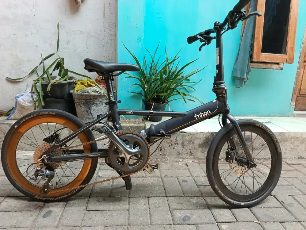 Sepeda lipat fnhon monsoon
