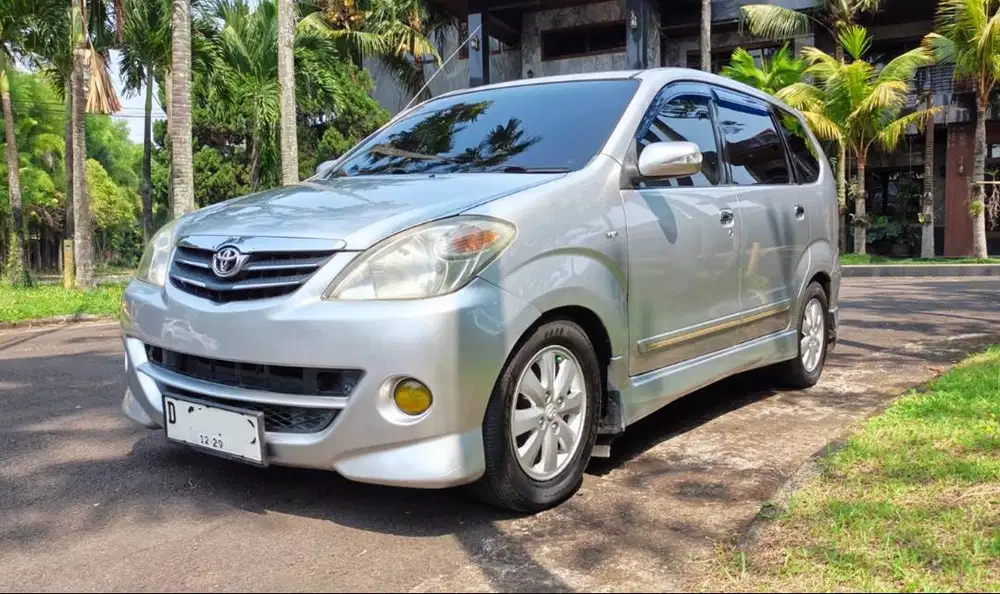 Toyota Avanza 1.5S AT Matic Plat D Kodya