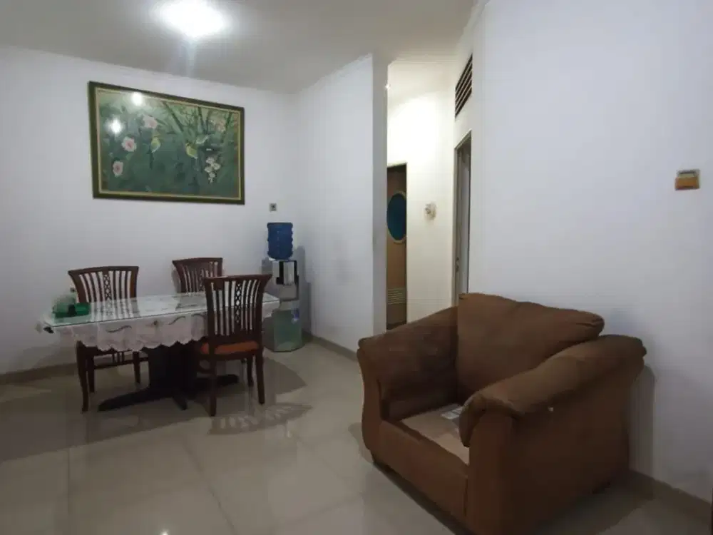 Rumah Full Dak Di Taman Modern Cakung – 3+1 KT, Carport 2 Mobil