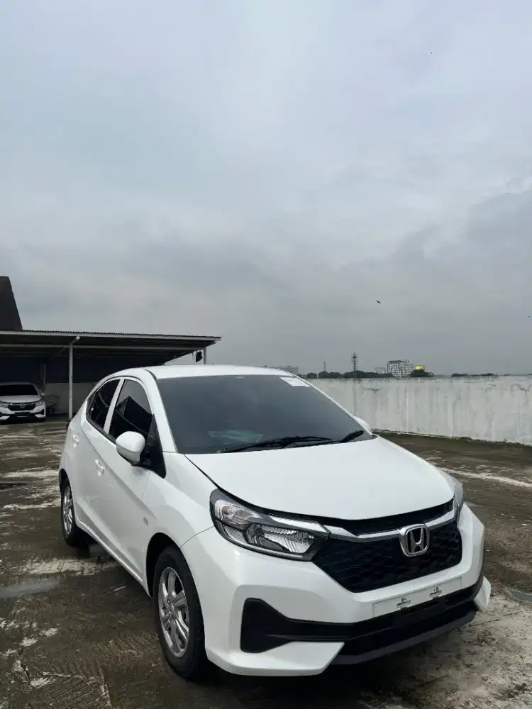 Mobil baru dealer