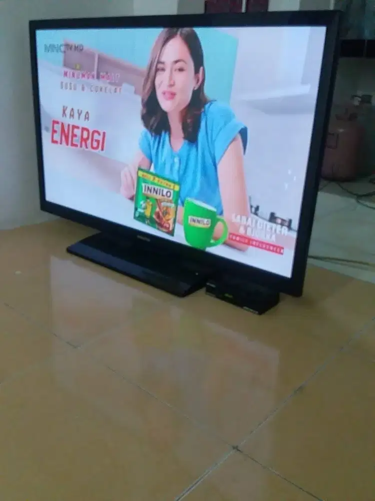 Samsung plasma 43in plus Stb
