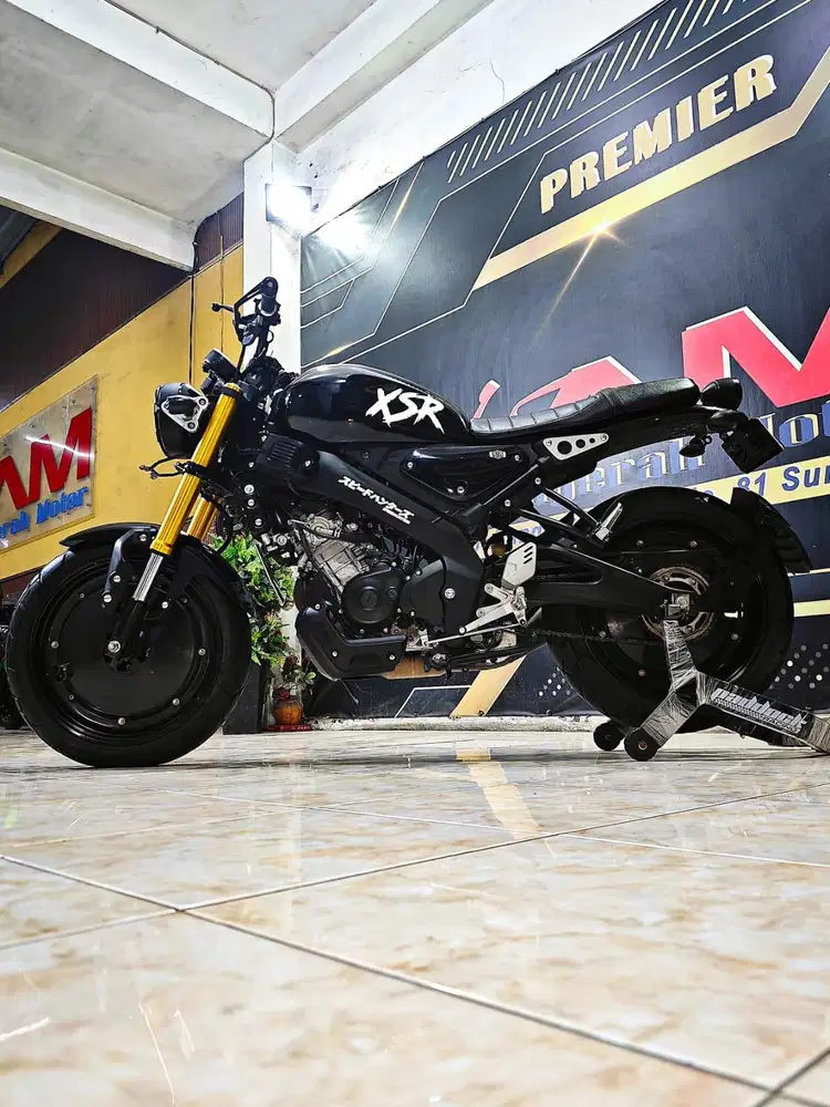 Yamaha XSR 155cc Black Glossy mewah th 2024. Anugerah motor rungkut