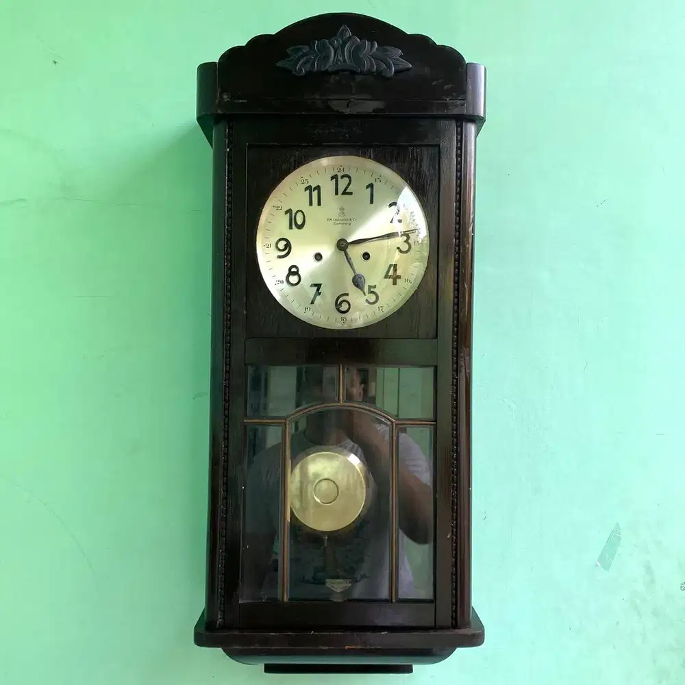 Jam bandul tengahan Gustav Becker