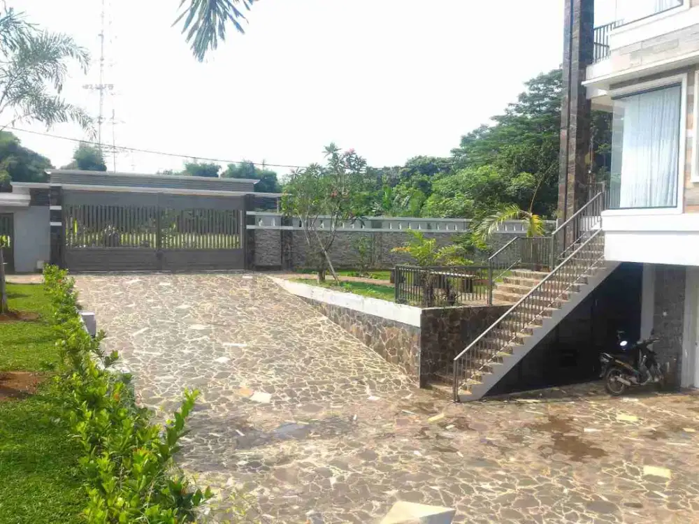 [LT 1100 m2] Jual Tanah Bisa Utk Kantor/Workshop Depan LRT, Cibubur