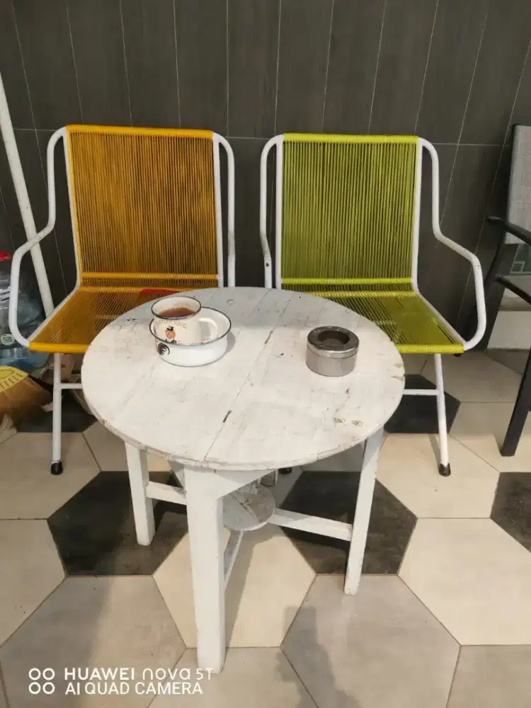 SEPASANG KURSI PENTIL(TALI PENTIL BARU) PLUS MEJA BULAT
