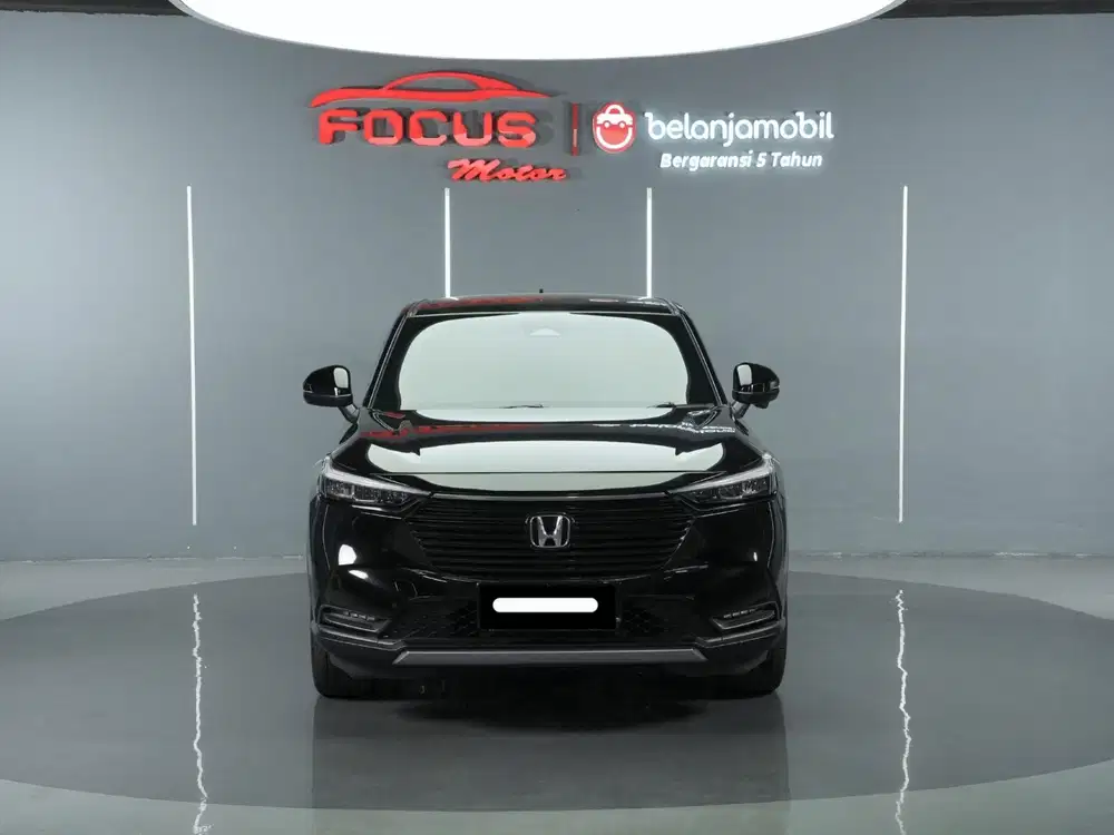 Km 32rb honda hrv se cvt sensing 2022 hitam pajak panjang