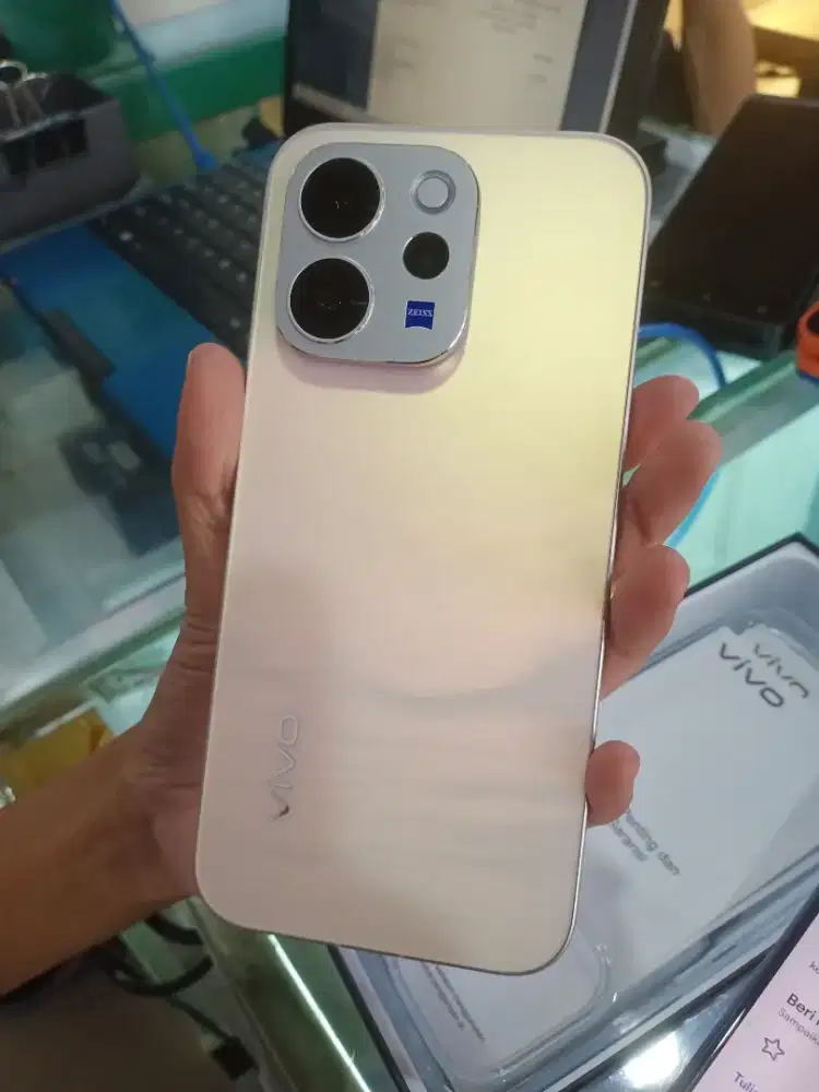 PROMO CICILAN HP VIVO V70 5G 8/256 NEW