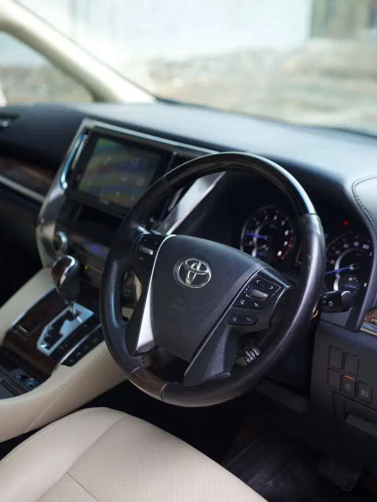 Toyota Alphard 2020 Bensin