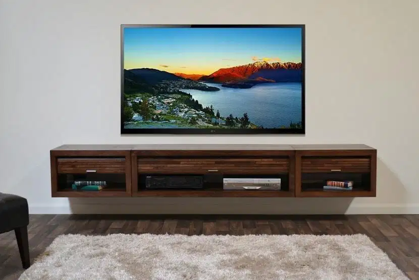 Breket tv dan instalasi