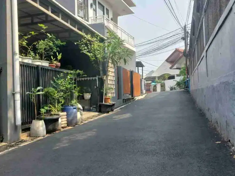 Jual cepat rumah nyaman dan strategis di Cijantung Jakarta timur