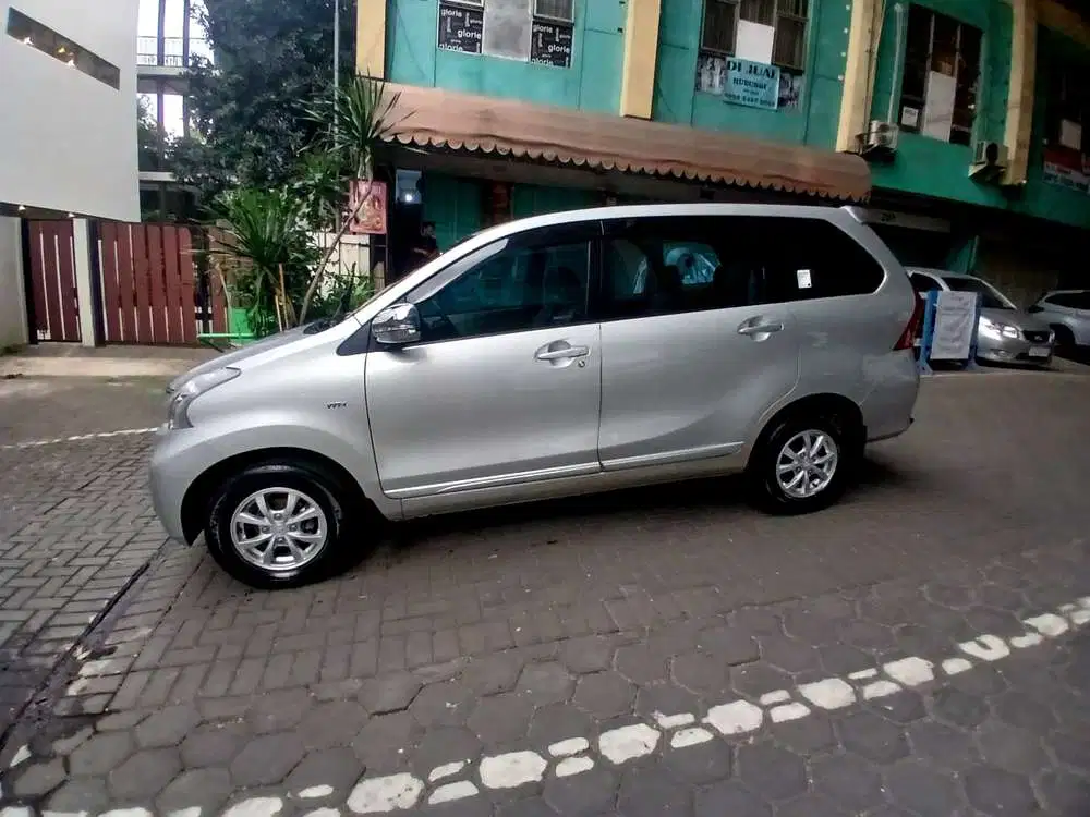 Toyota Avanza 2012 Bensin