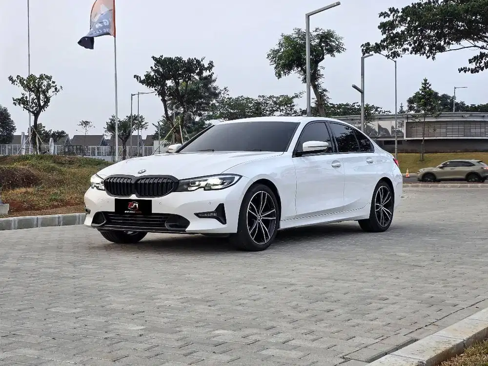 2023 BMW G20 320i 2022 MESIN B48 2021 TERMURAH WHITE ON BLACK
