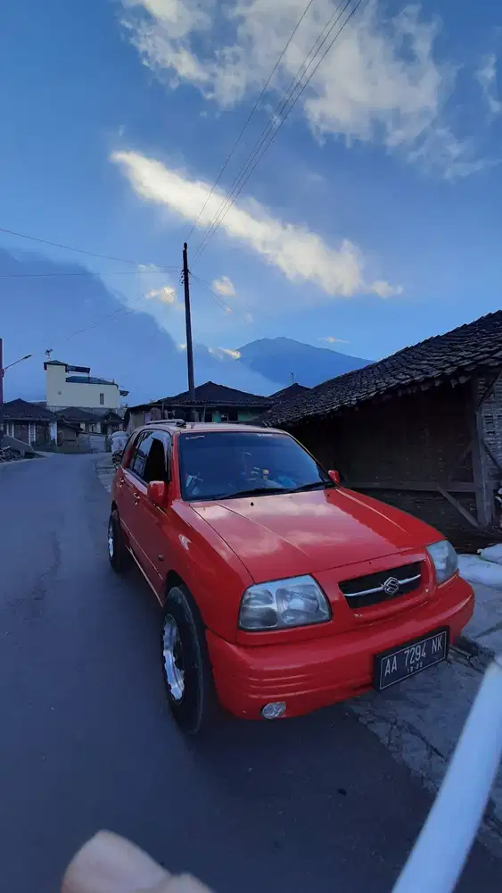 Grand Escudo 1.6 MT (2004)