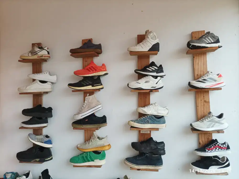 Borongan sepatu