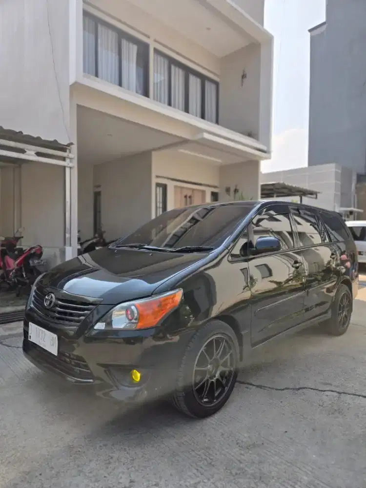 Grand Innova Diesel Matic 2013