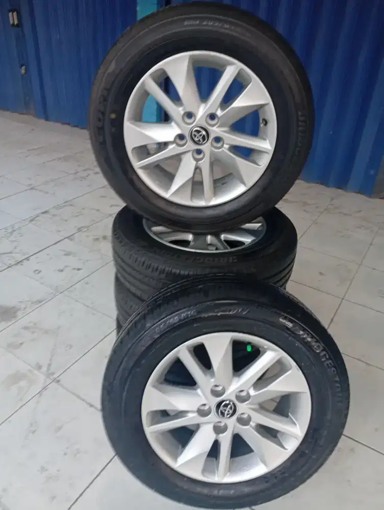 Velg kijang Innova