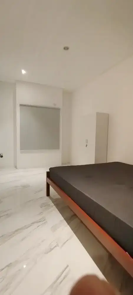 Kost rasa apartmen bisa bulanan di sektor 4 bintaro jaya dekat stasiun