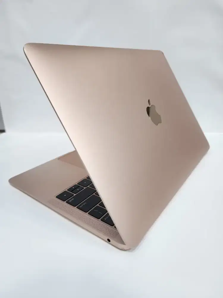 Macbook Air 2018 8/256 Rose gold