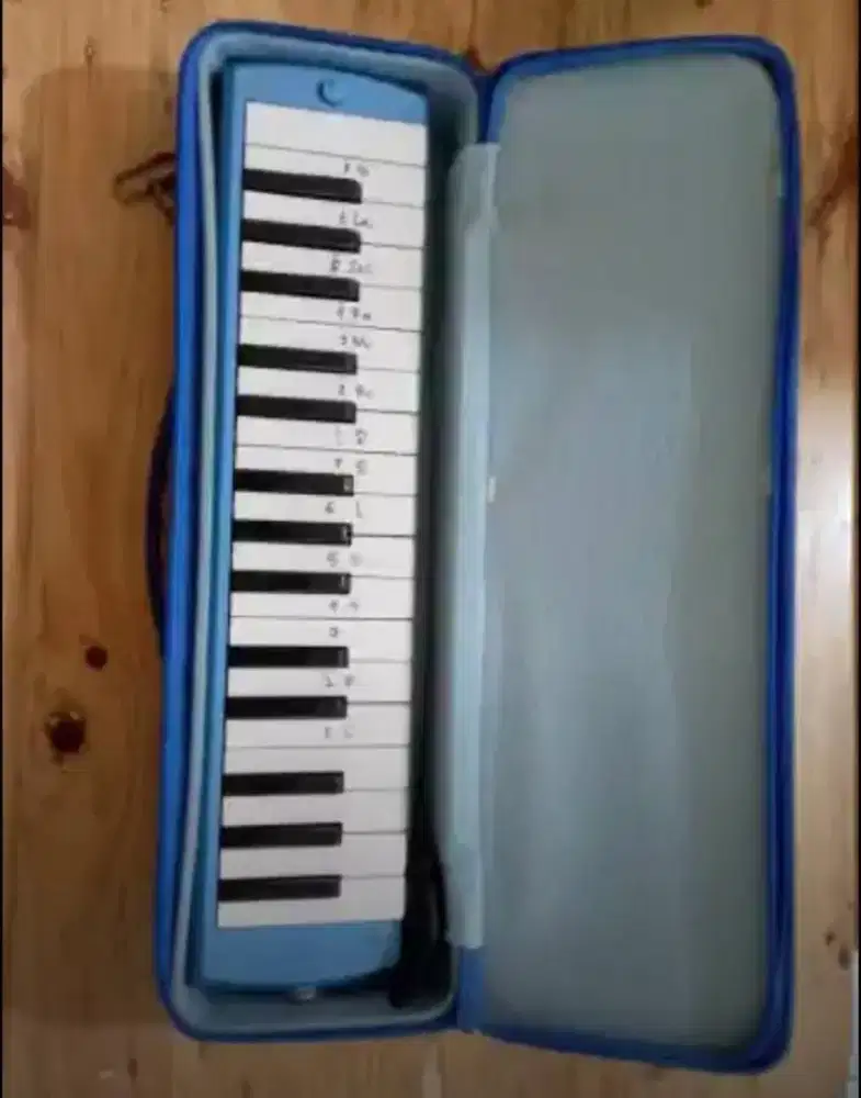 Pianika merk marvel