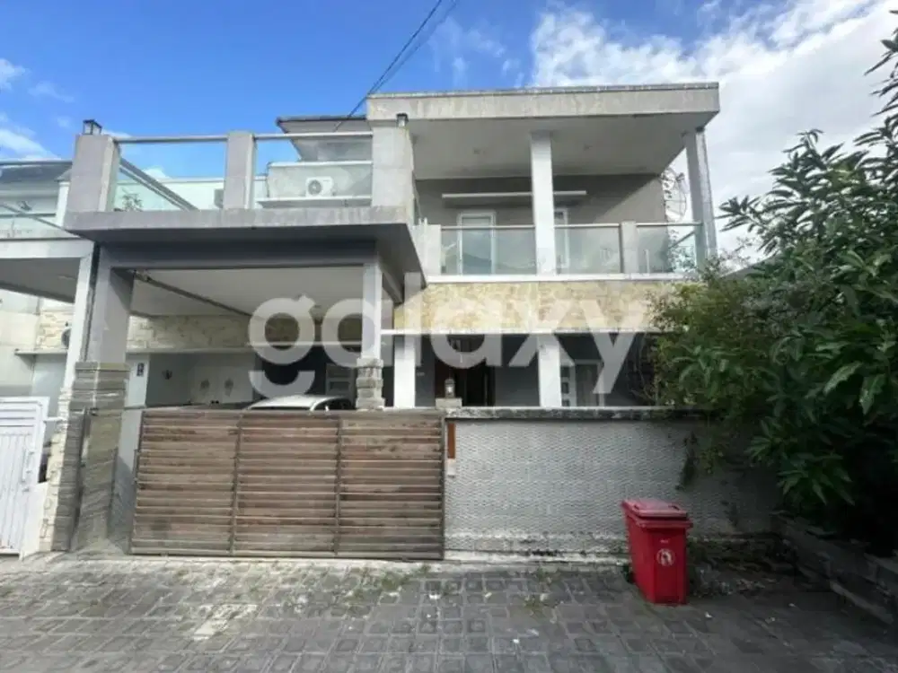 RUMAH 2 LANTAI ONE GATE SYSTEM PERUM D'CASA JIMBARAN BADUNG, BALI