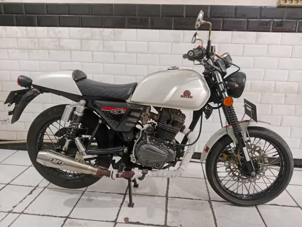 BENELLI MOTOBI 152 TAHUN 2020 LENGKAP BAGUS