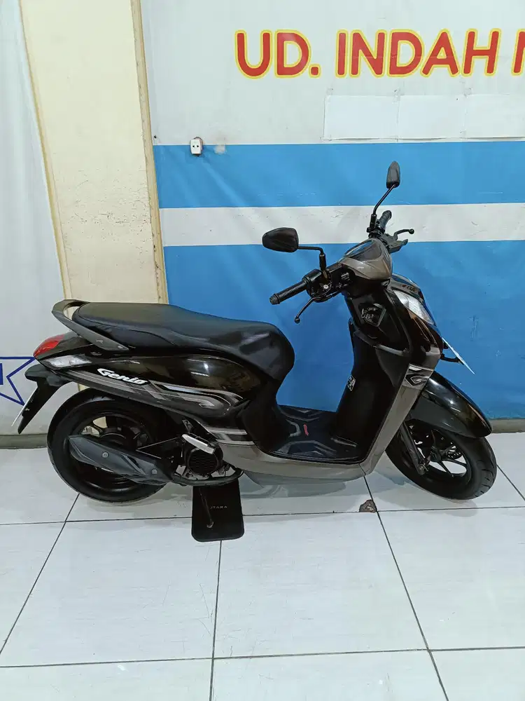 Plat W HONDA GENIO ESP CBS SPORTY FI ECO 2023 BISA KREDIT