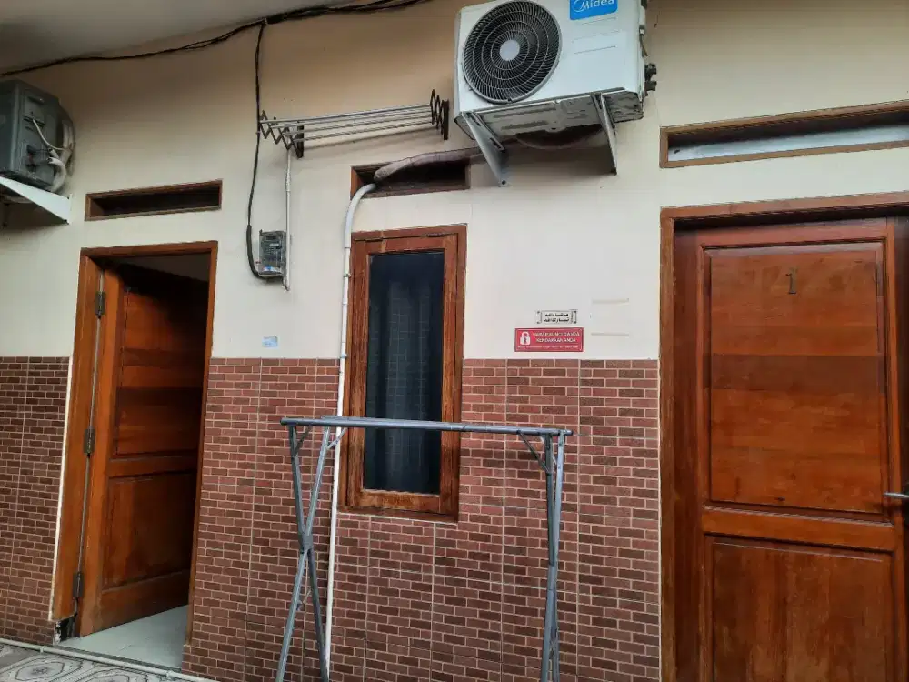 KONTRAKAN FULL AC, KHUSUS MUSLIM
